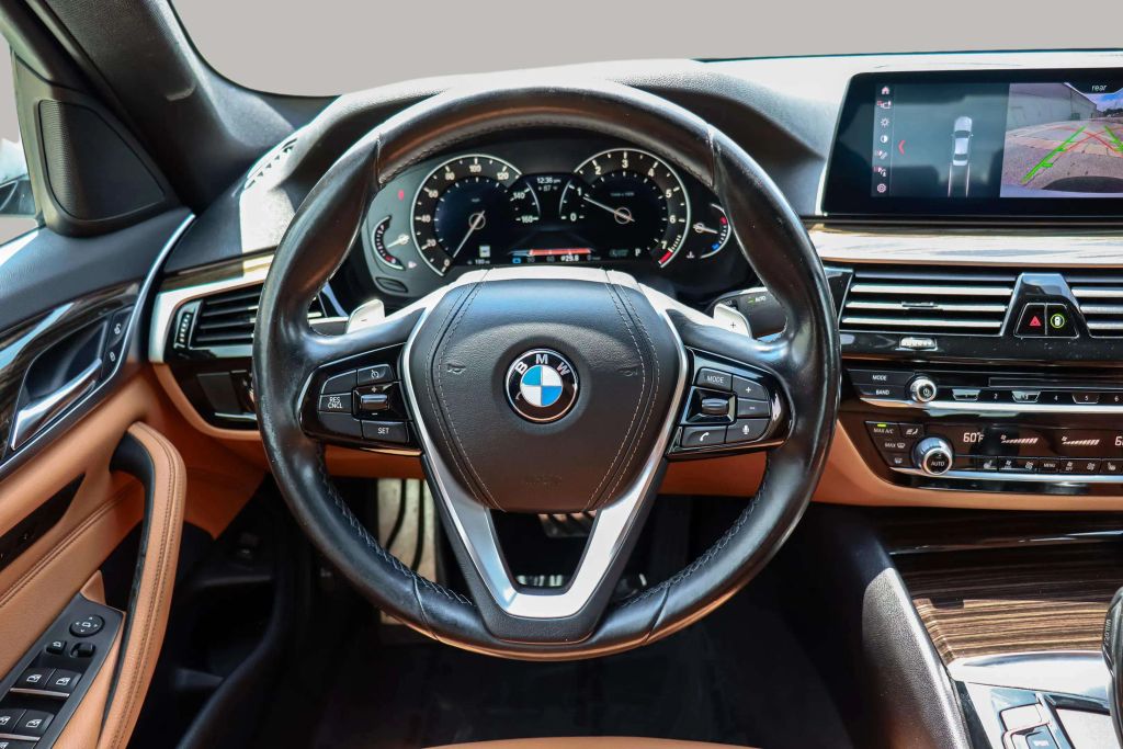 2019 BMW 5 SERIES SEDAN 4-CYL, TURBO, 2.0 LITER 530I SEDAN 4D
