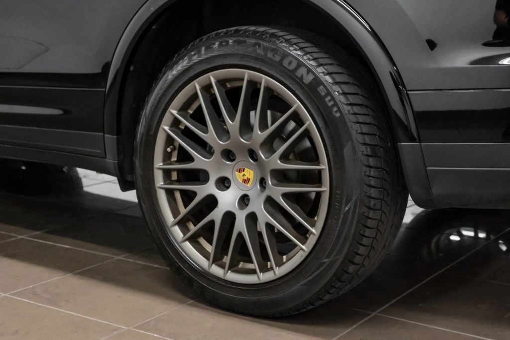 2018 PORSCHE CAYENNE SUV V6, 3.6 LITER PLATINUM EDITION SPORT UTILITY 4D