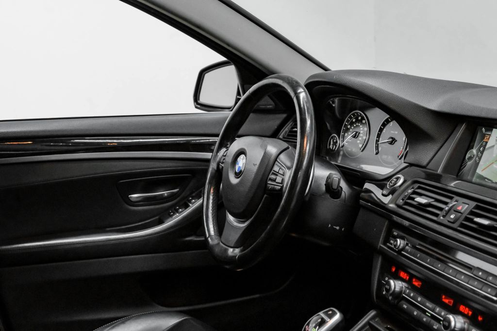 2016 BMW 5 SERIES SEDAN 6-CYL, TURBO, 3.0 LITER 535I XDRIVE SEDAN 4D