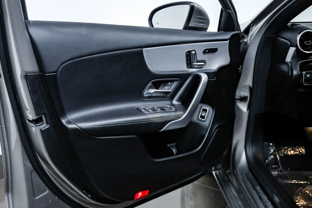 2019 MERCEDES-BENZ A-CLASS SEDAN 4-CYL, TURBO, 2.0 LITER A 220 SEDAN 4D