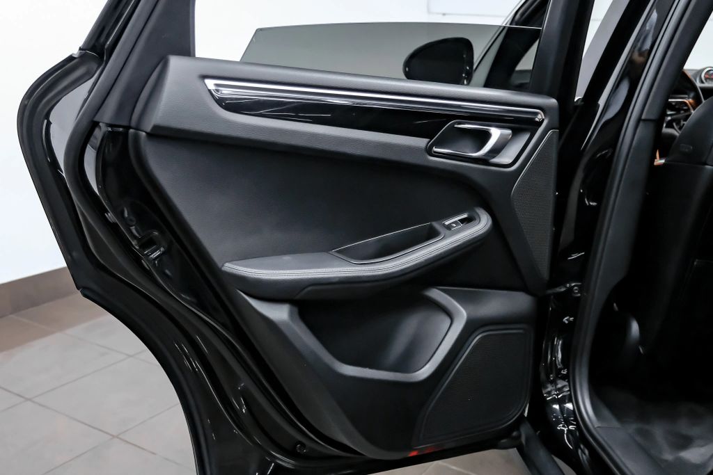 2016 PORSCHE MACAN SUV V6, TWIN TURBO, 3.0 LITER S SPORT UTILITY 4D