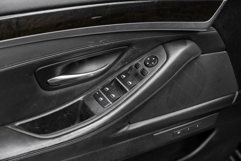 2016 BMW 5 SERIES SEDAN 6-CYL, TURBO, 3.0 LITER 535I XDRIVE SEDAN 4D
