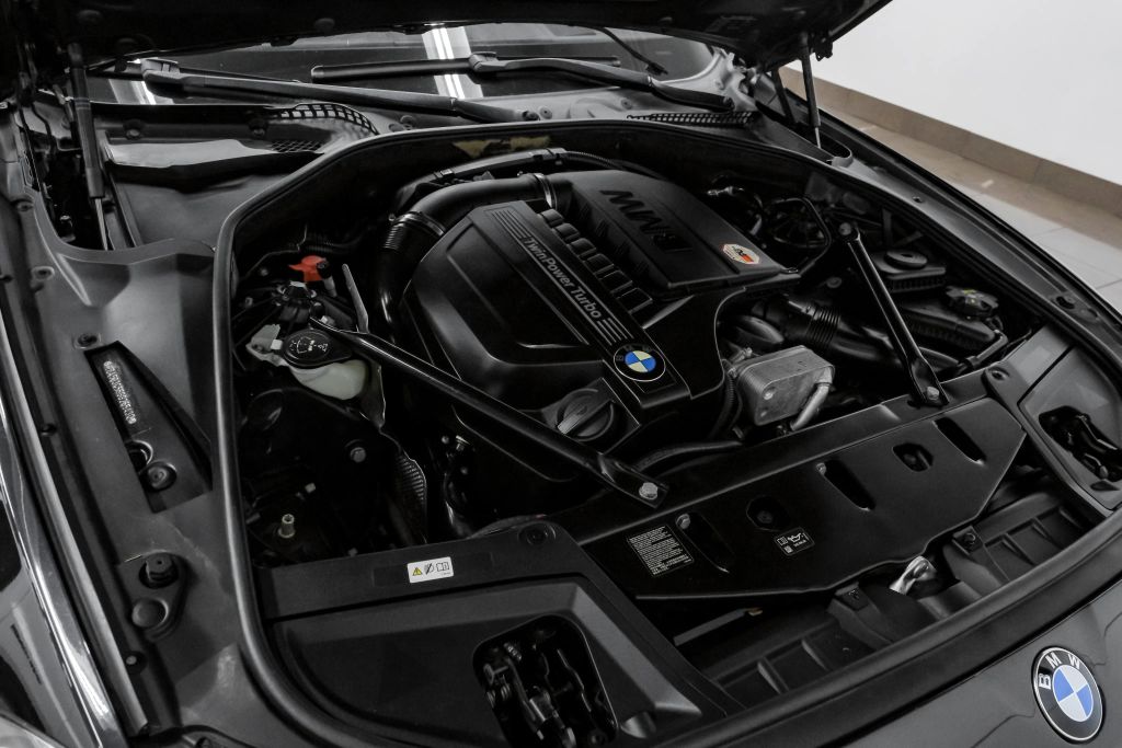 2016 BMW 5 SERIES SEDAN 6-CYL, TURBO, 3.0 LITER 535I XDRIVE SEDAN 4D