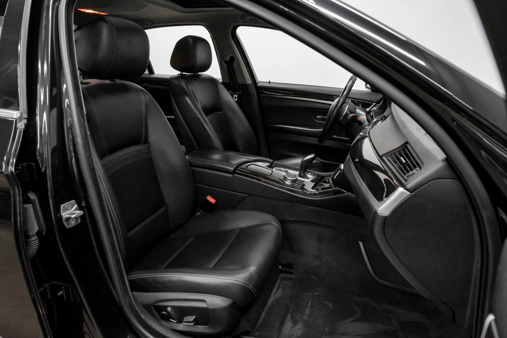 2016 BMW 5 SERIES SEDAN 6-CYL, TURBO, 3.0 LITER 535I XDRIVE SEDAN 4D