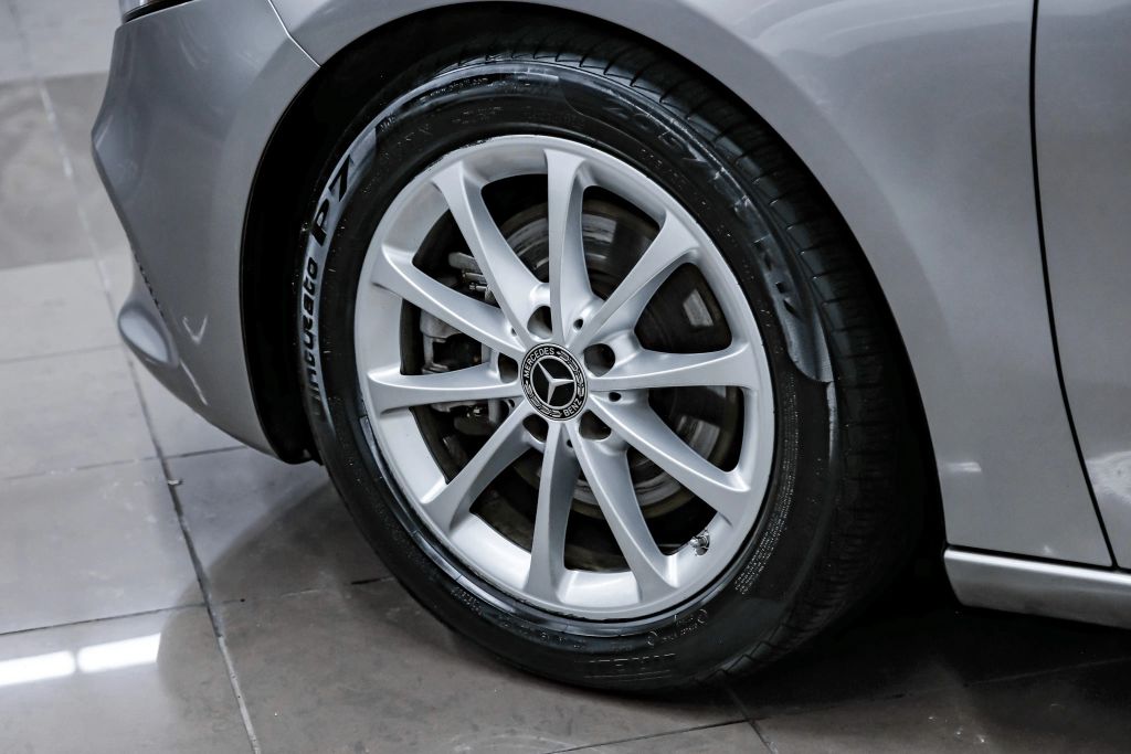 2019 MERCEDES-BENZ A-CLASS SEDAN 4-CYL, TURBO, 2.0 LITER A 220 SEDAN 4D