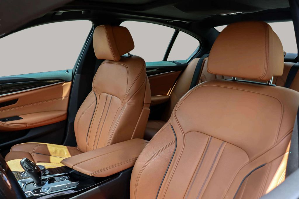2019 BMW 5 SERIES SEDAN 4-CYL, TURBO, 2.0 LITER 530I SEDAN 4D