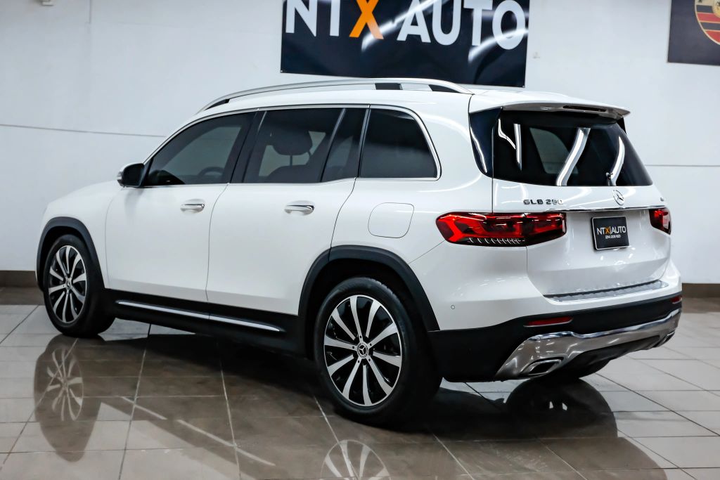 2022 MERCEDES-BENZ GLB SUV 4-CYL, TURBO, 2.0 LITER GLB 250 4MATIC SPORT UTILITY 4D