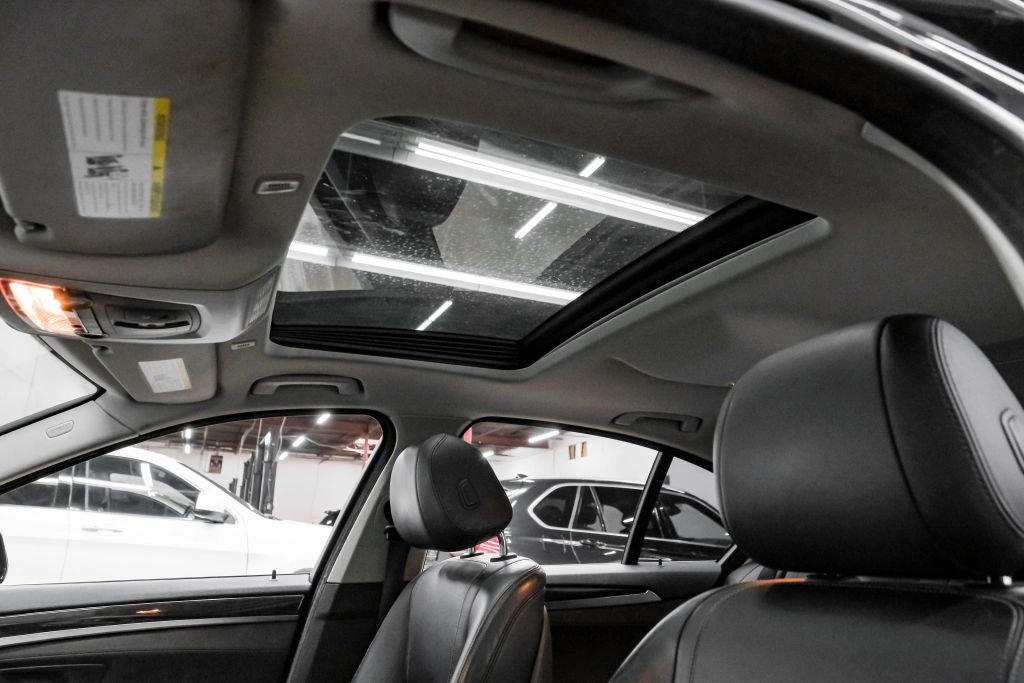 2016 BMW 5 SERIES SEDAN 6-CYL, TURBO, 3.0 LITER 535I XDRIVE SEDAN 4D
