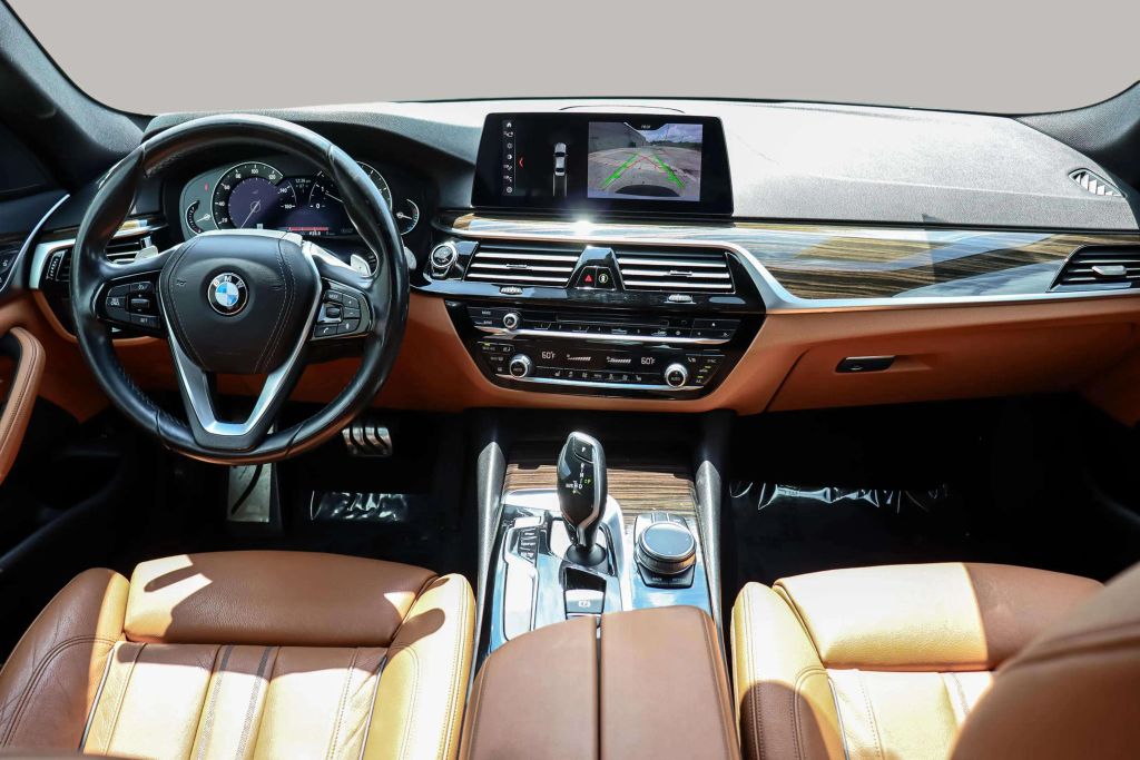 2019 BMW 5 SERIES SEDAN 4-CYL, TURBO, 2.0 LITER 530I SEDAN 4D
