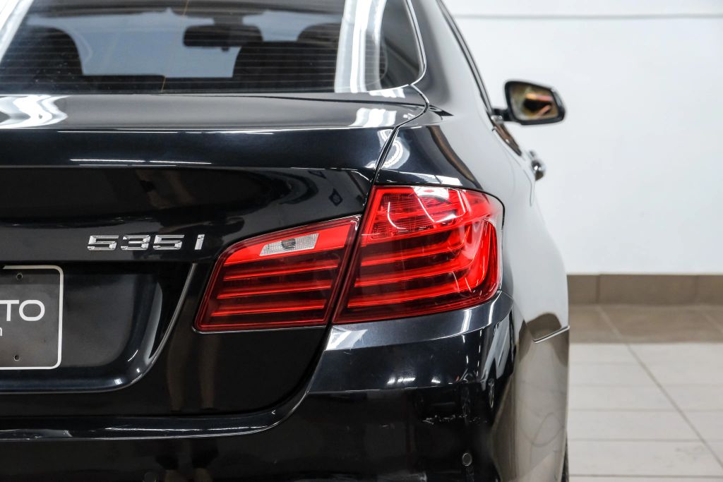 2016 BMW 5 SERIES SEDAN 6-CYL, TURBO, 3.0 LITER 535I XDRIVE SEDAN 4D