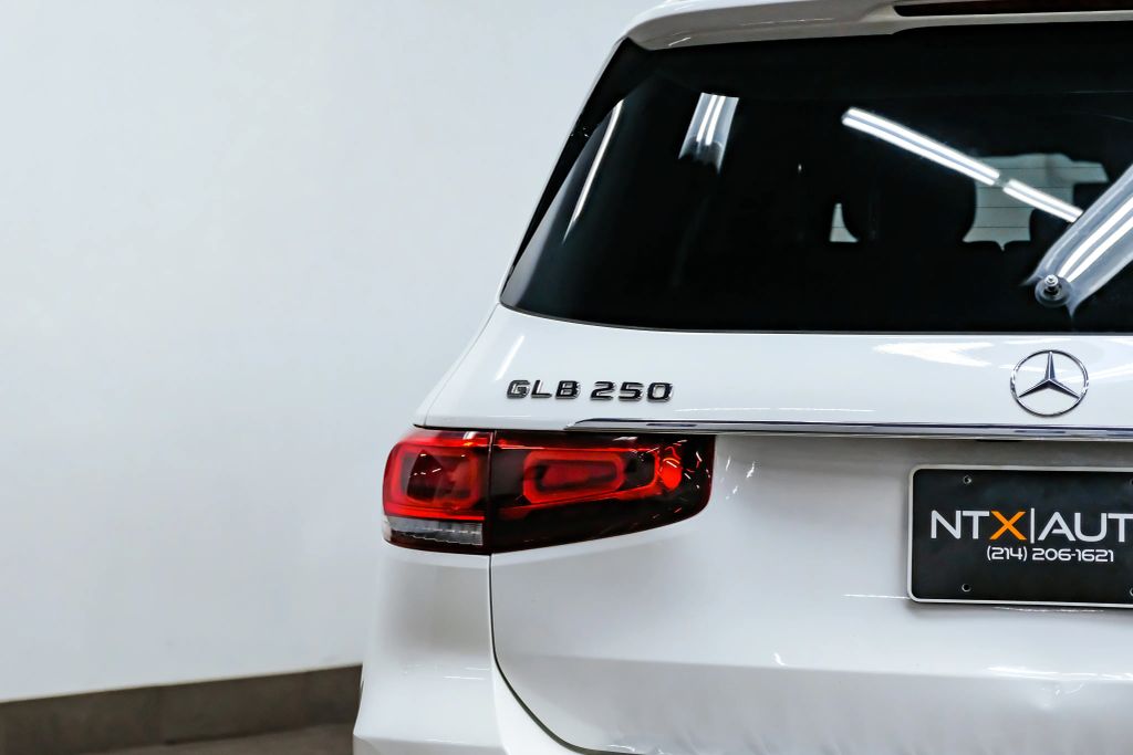 2022 MERCEDES-BENZ GLB SUV 4-CYL, TURBO, 2.0 LITER GLB 250 4MATIC SPORT UTILITY 4D