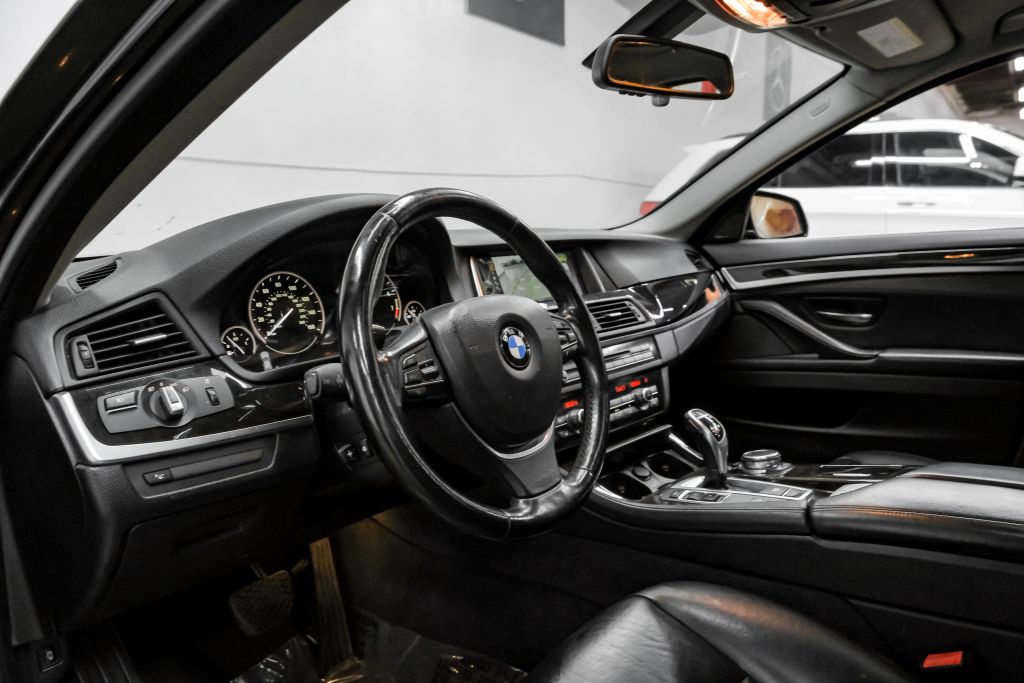 2016 BMW 5 SERIES SEDAN 6-CYL, TURBO, 3.0 LITER 535I XDRIVE SEDAN 4D