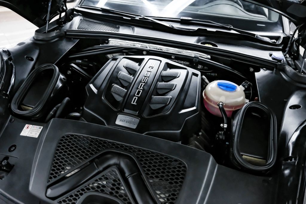 2016 PORSCHE MACAN SUV V6, TWIN TURBO, 3.0 LITER S SPORT UTILITY 4D