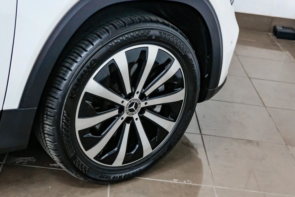 2022 MERCEDES-BENZ GLB SUV 4-CYL, TURBO, 2.0 LITER GLB 250 4MATIC SPORT UTILITY 4D