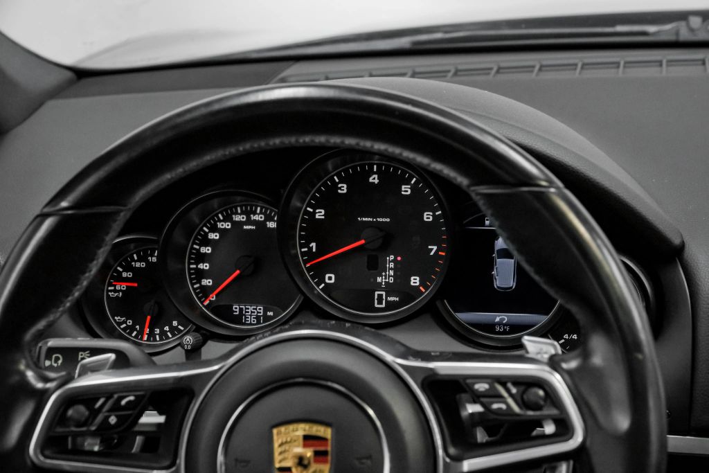 2018 PORSCHE CAYENNE SUV V6, 3.6 LITER PLATINUM EDITION SPORT UTILITY 4D