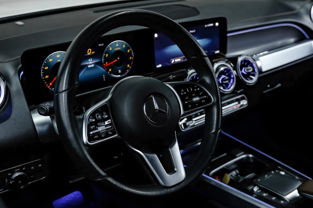 2022 MERCEDES-BENZ GLB SUV 4-CYL, TURBO, 2.0 LITER GLB 250 4MATIC SPORT UTILITY 4D