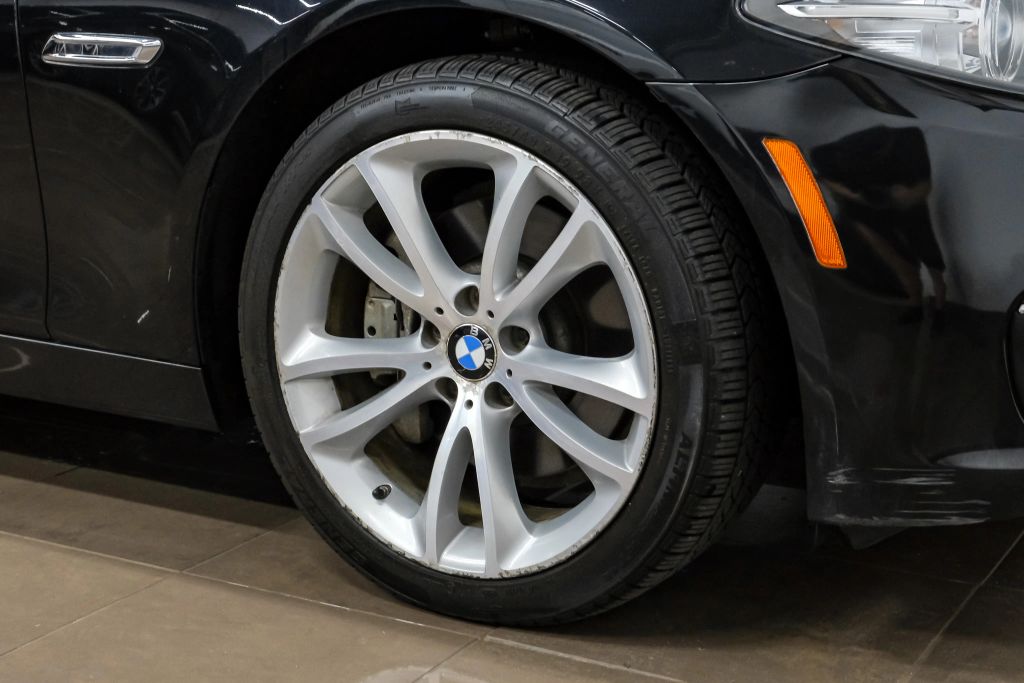 2016 BMW 5 SERIES SEDAN 6-CYL, TURBO, 3.0 LITER 535I XDRIVE SEDAN 4D