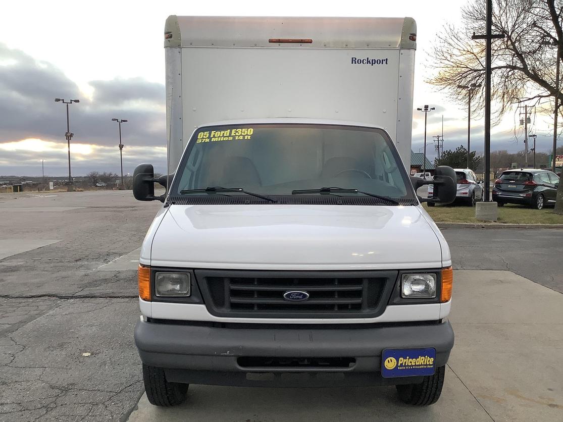 USED FORD E350 SUPER DUTY CUTAWAY 2005 for sale in Lincoln, NE