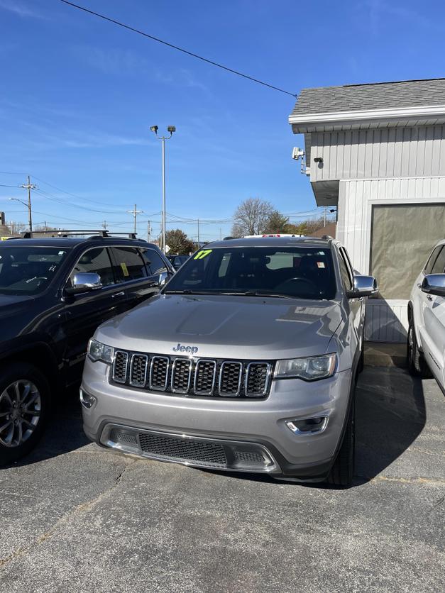 USED JEEP GRAND CHEROKEE 2017 for sale in Frankfort, IN | Muñoz Auto Center