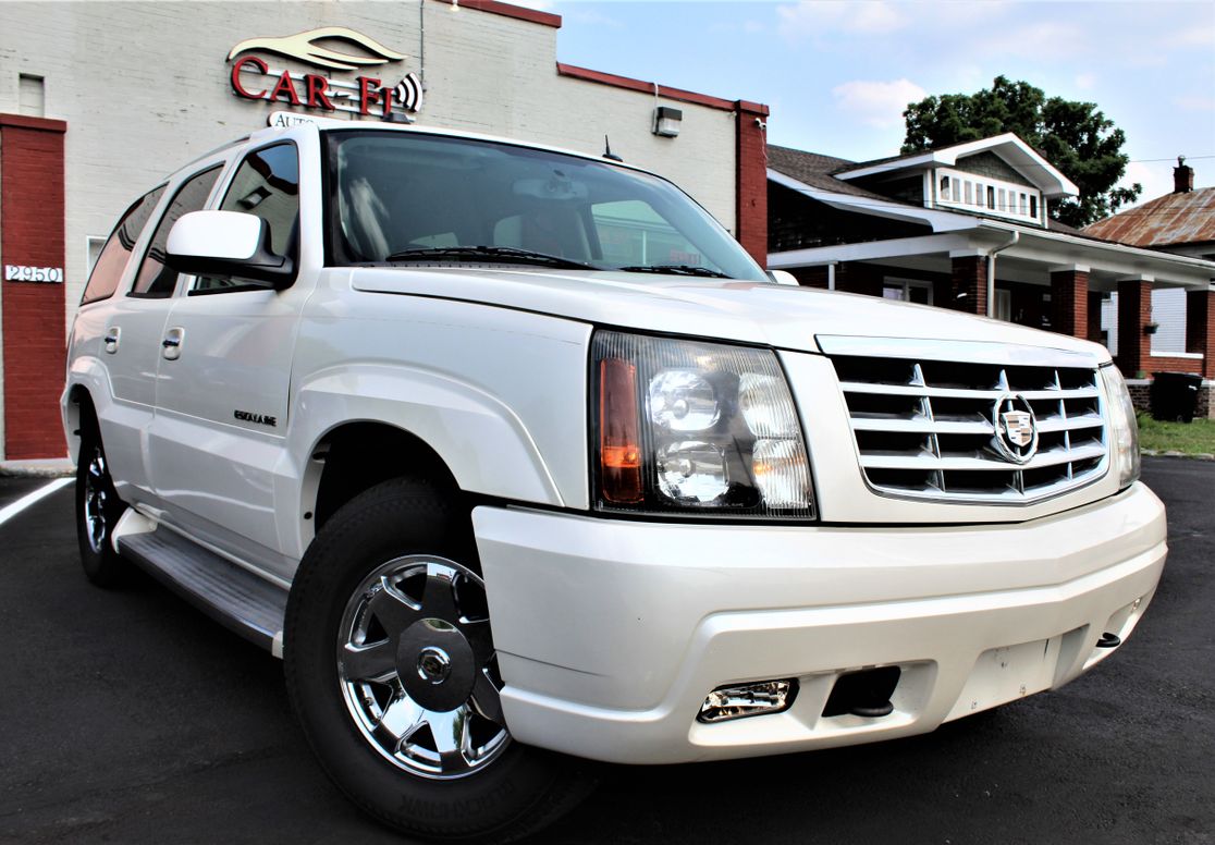 2005 Cadillac Escalade Base