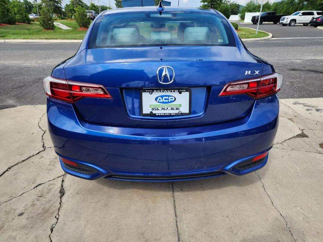 2017 Acura ILX ILX photo 5