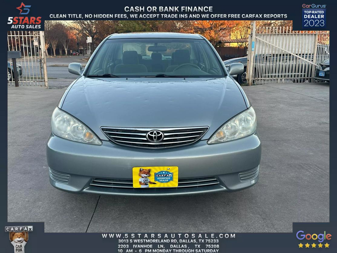 2005 Toyota Camry XLE photo 13