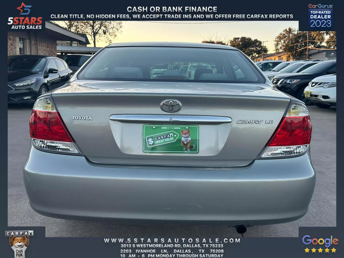 2005 Toyota Camry XLE photo 11