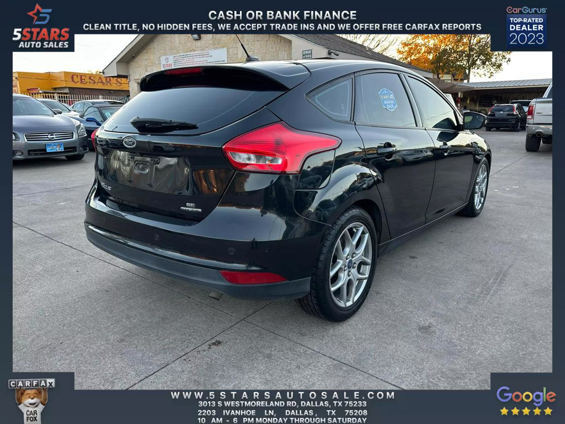 2015 Ford Focus SE photo 3