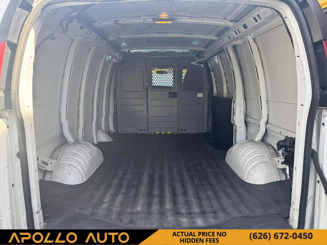 2013 Chevrolet Express Cargo Work Van photo 12