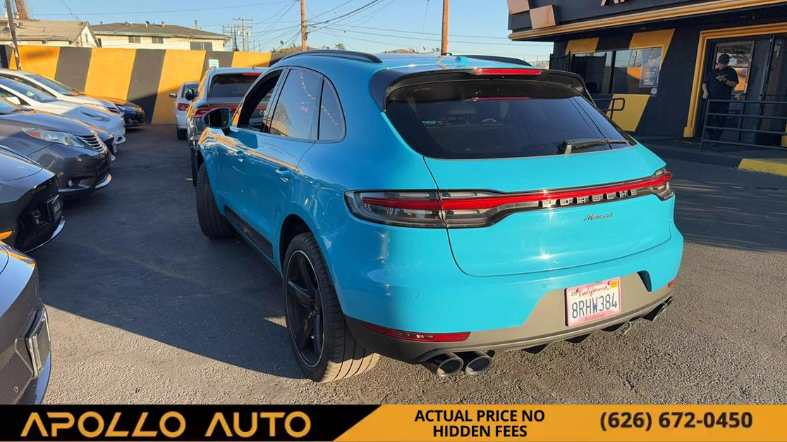 2020 Porsche Macan Base photo 2