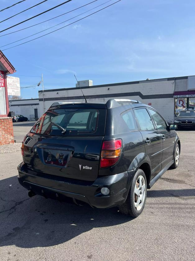 2007 Pontiac Vibe Base photo 6