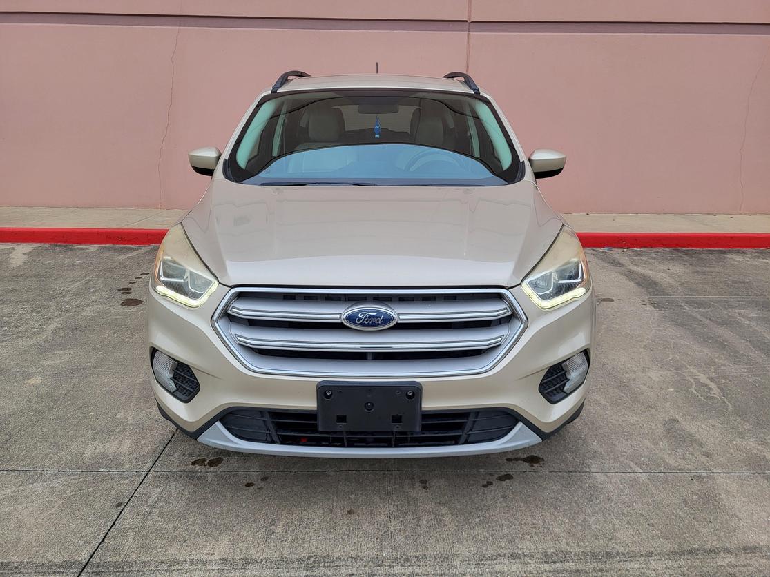 2018 Ford Escape SEL photo 2