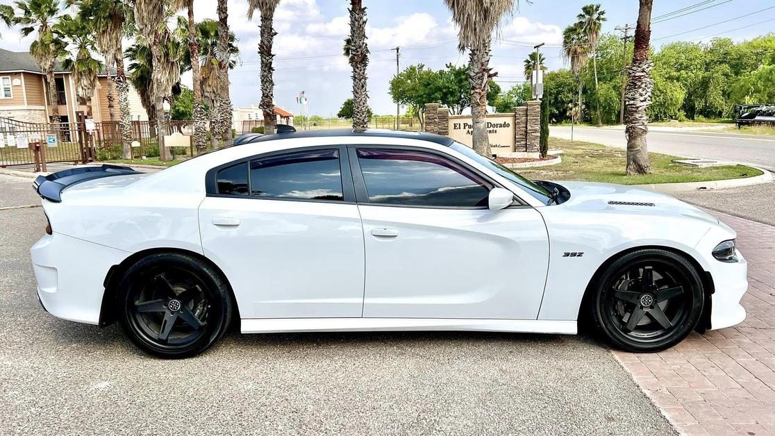 2017 Dodge Charger Daytona photo 3