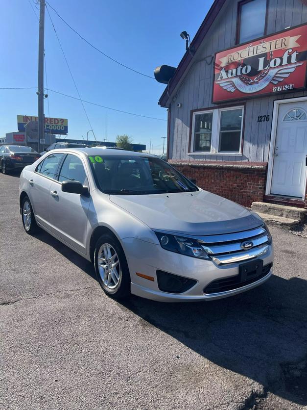 2010 Ford Fusion S photo 5