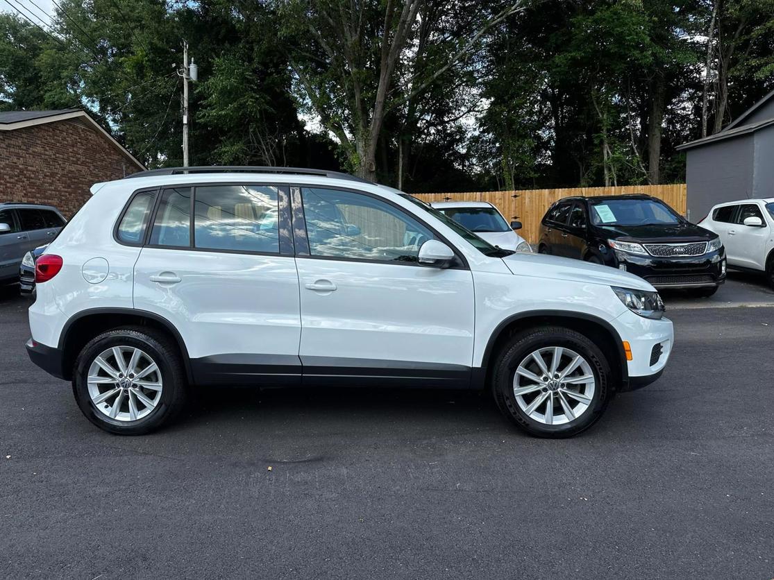 2018 Volkswagen Tiguan Limited Base photo 4