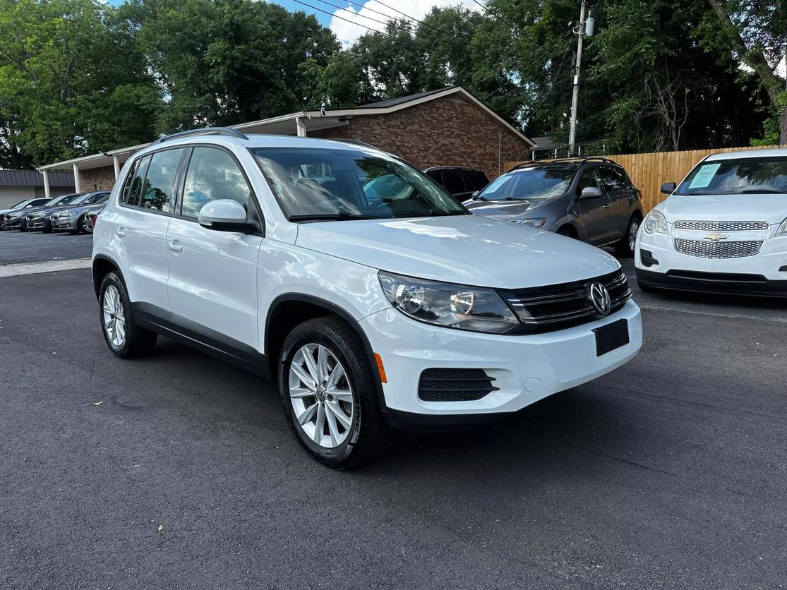 2018 Volkswagen Tiguan Limited Base photo 3