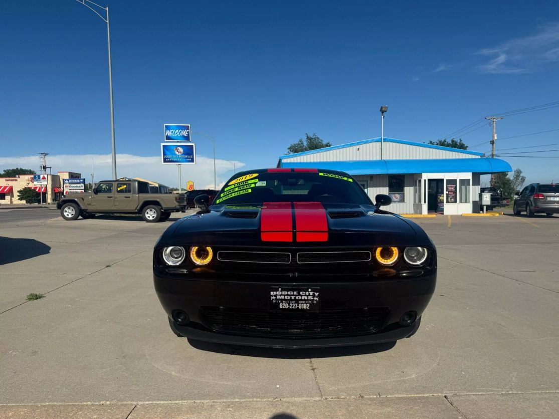 Used 2019 Dodge Challenger SXT with VIN 2C3CDZAGXKH751871 for sale in Dodge City, KS