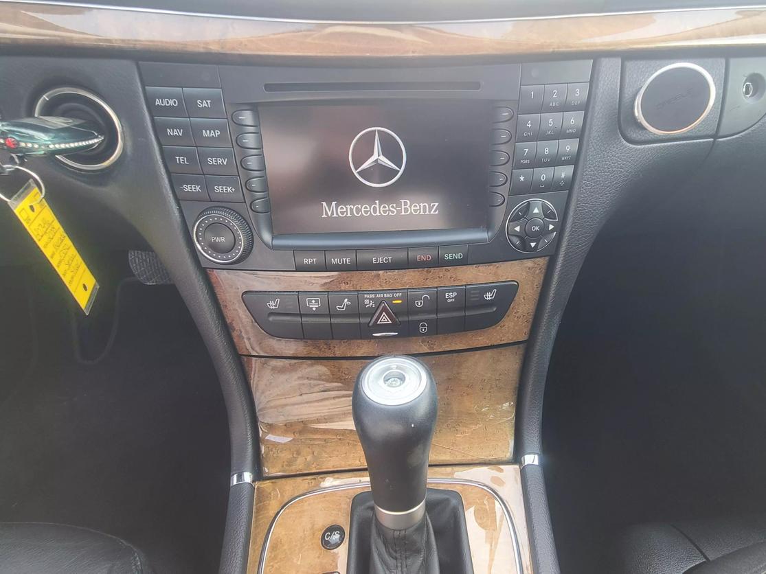 2008 Mercedes-Benz E-Class E350 photo 12