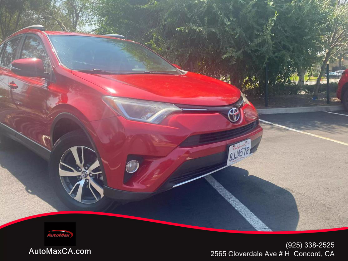 2016 Toyota RAV4 XLE photo 4