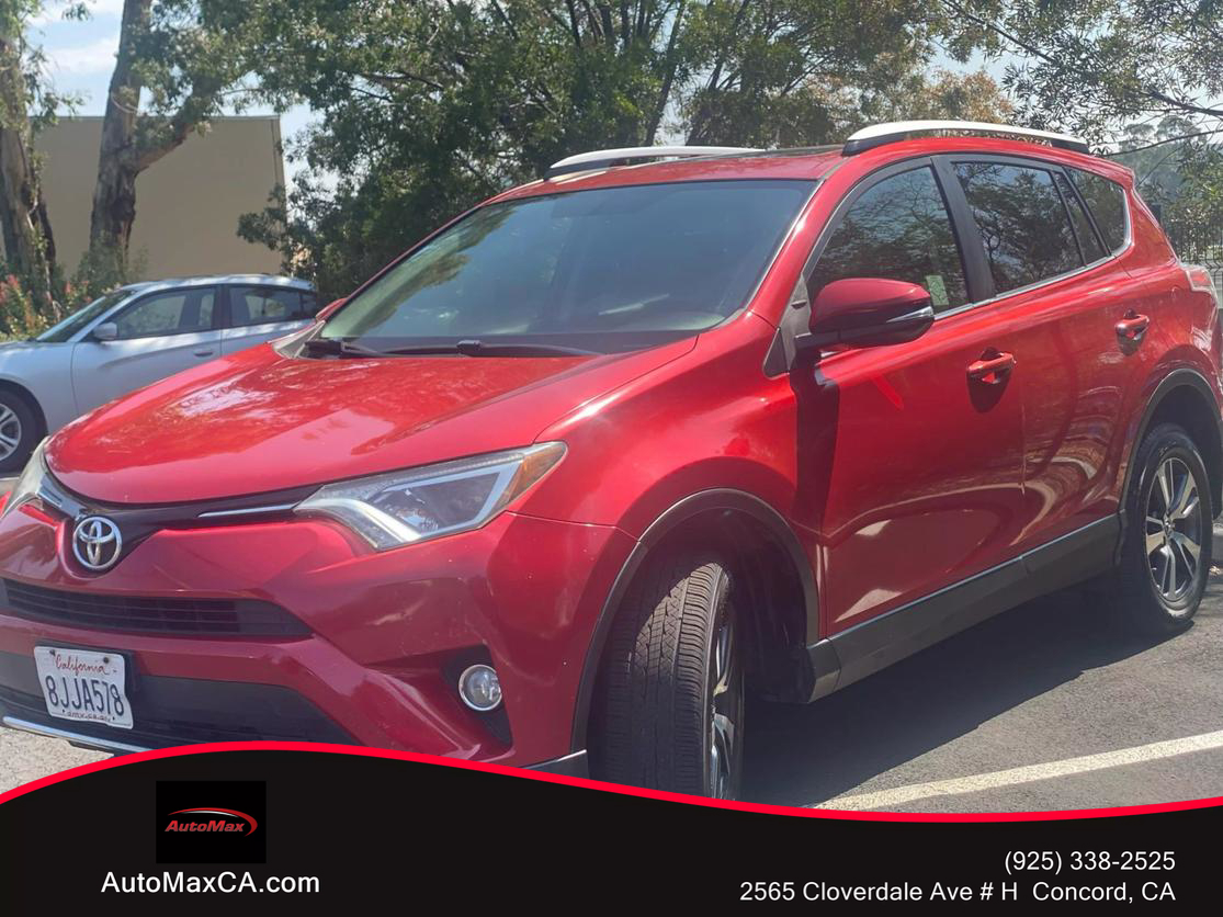 2016 Toyota RAV4 XLE photo 7