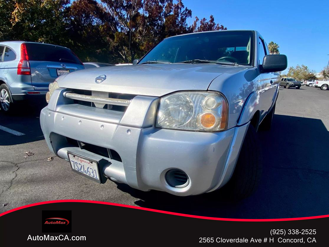 2004 Nissan Frontier XE photo 3