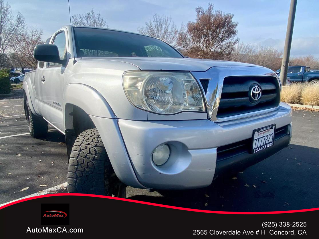 Toyota Tacoma's photo