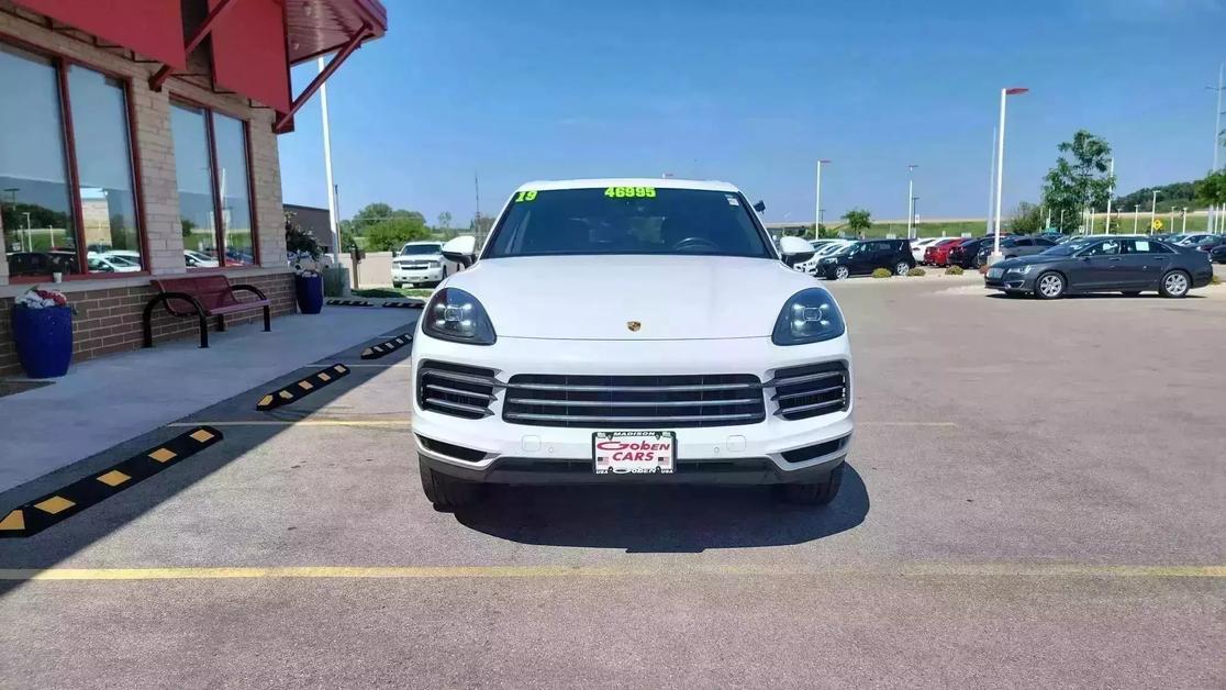 Used 2019 Porsche Cayenne Base with VIN WP1AA2AY8KDA15342 for sale in Middleton, WI