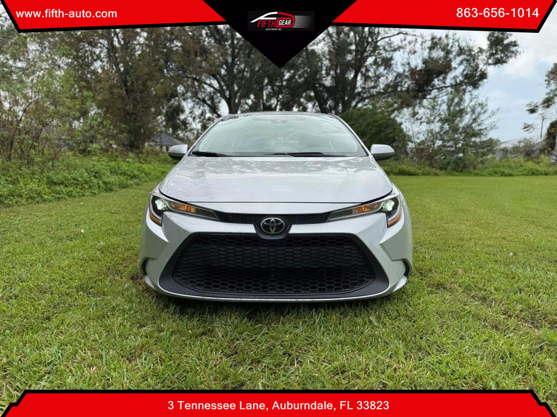 2021 Toyota Corolla LE photo 3