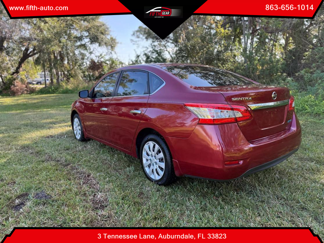 2013 Nissan Sentra S photo 8