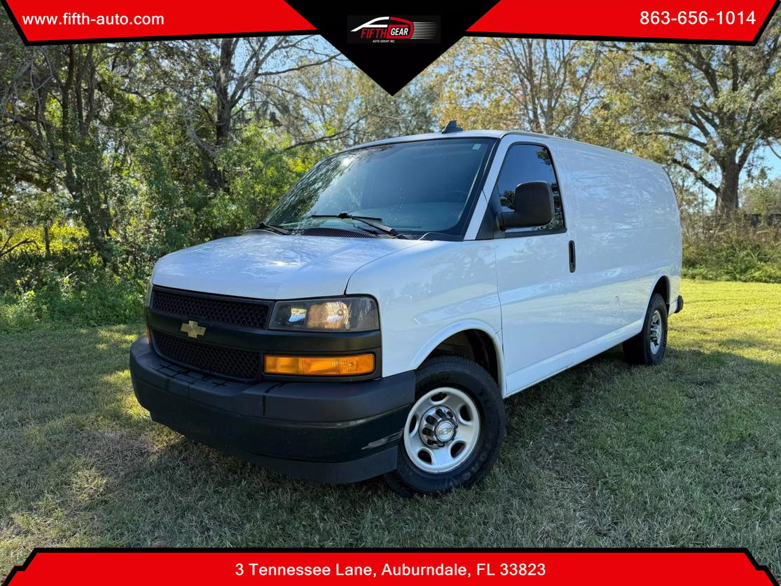 Chevrolet Express Cargo's photo