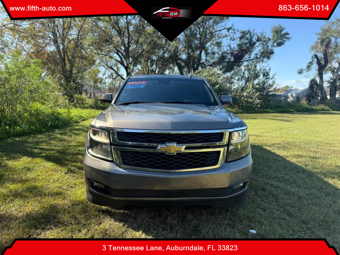 2018 Chevrolet Suburban LT photo 3