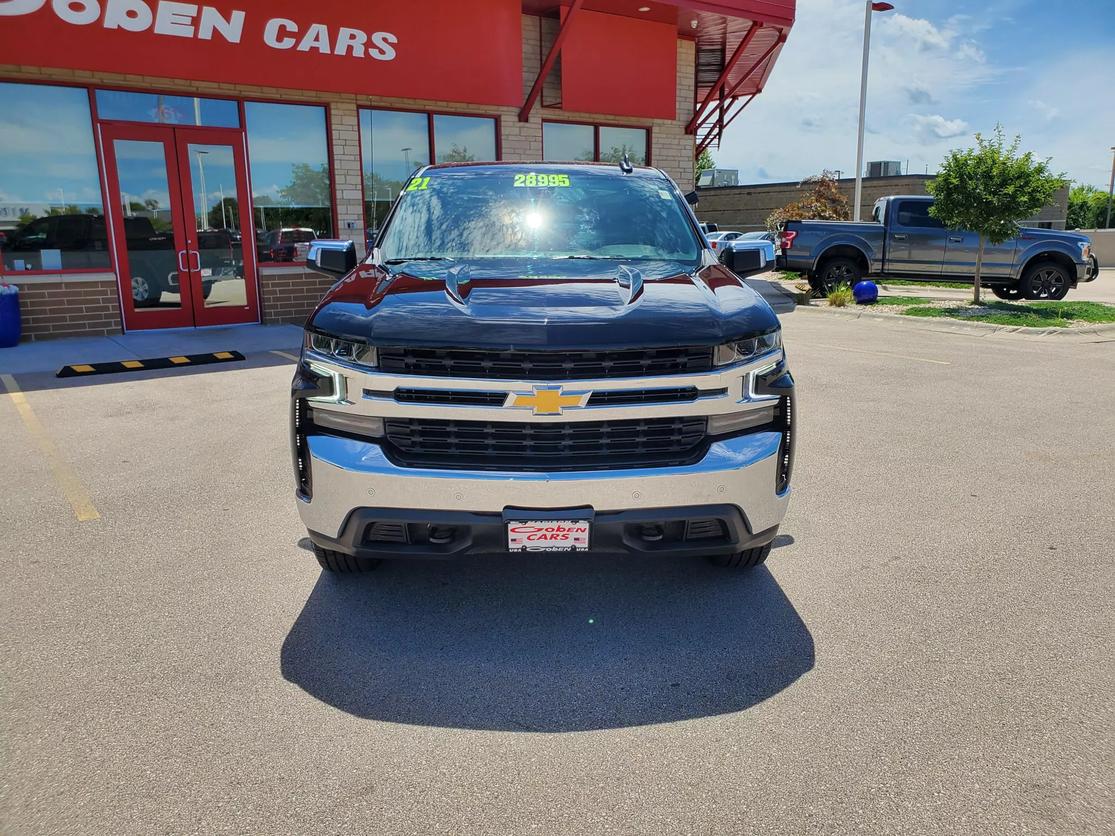 Used 2021 Chevrolet Silverado 1500 LT with VIN 1GCUYDED2MZ417120 for sale in Middleton, WI