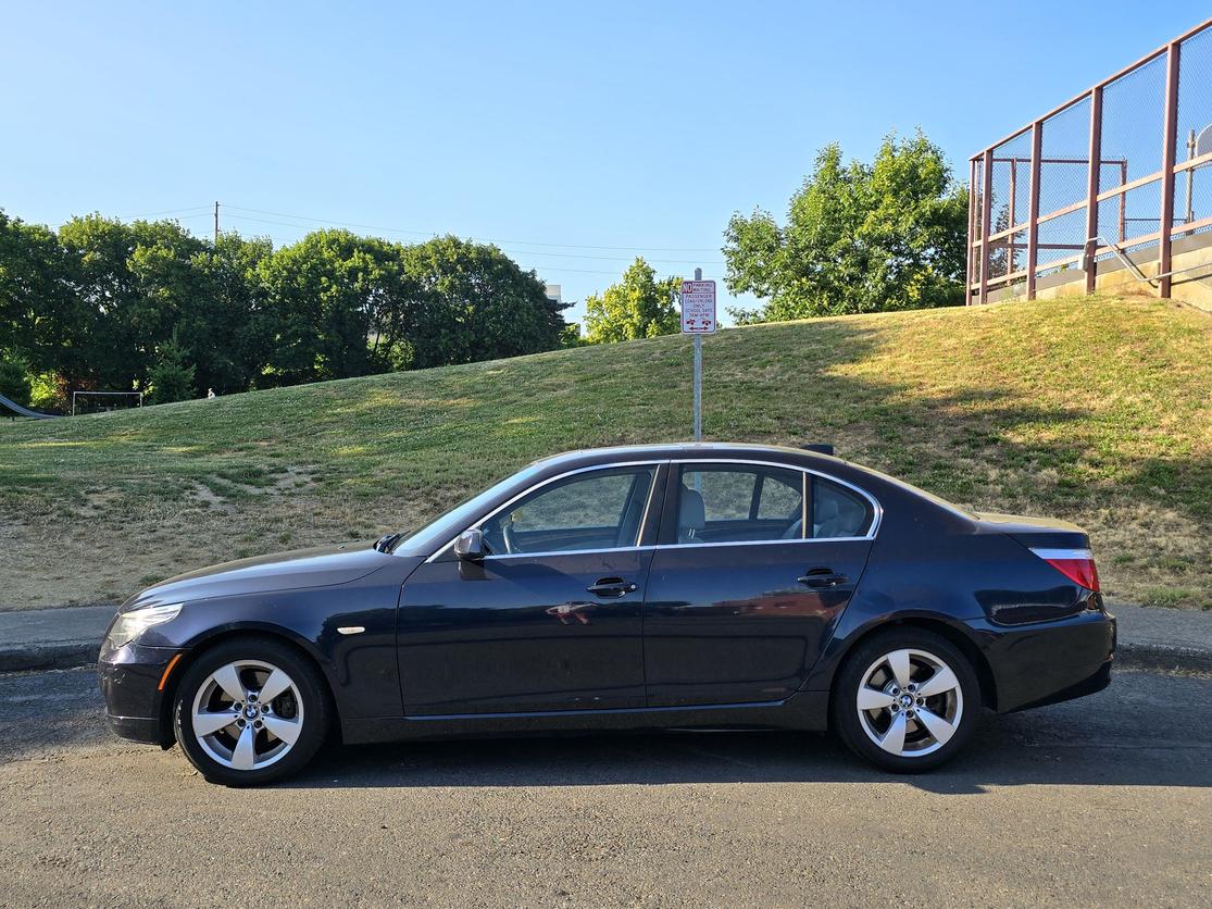 2008 BMW 5 Series 528i photo 5