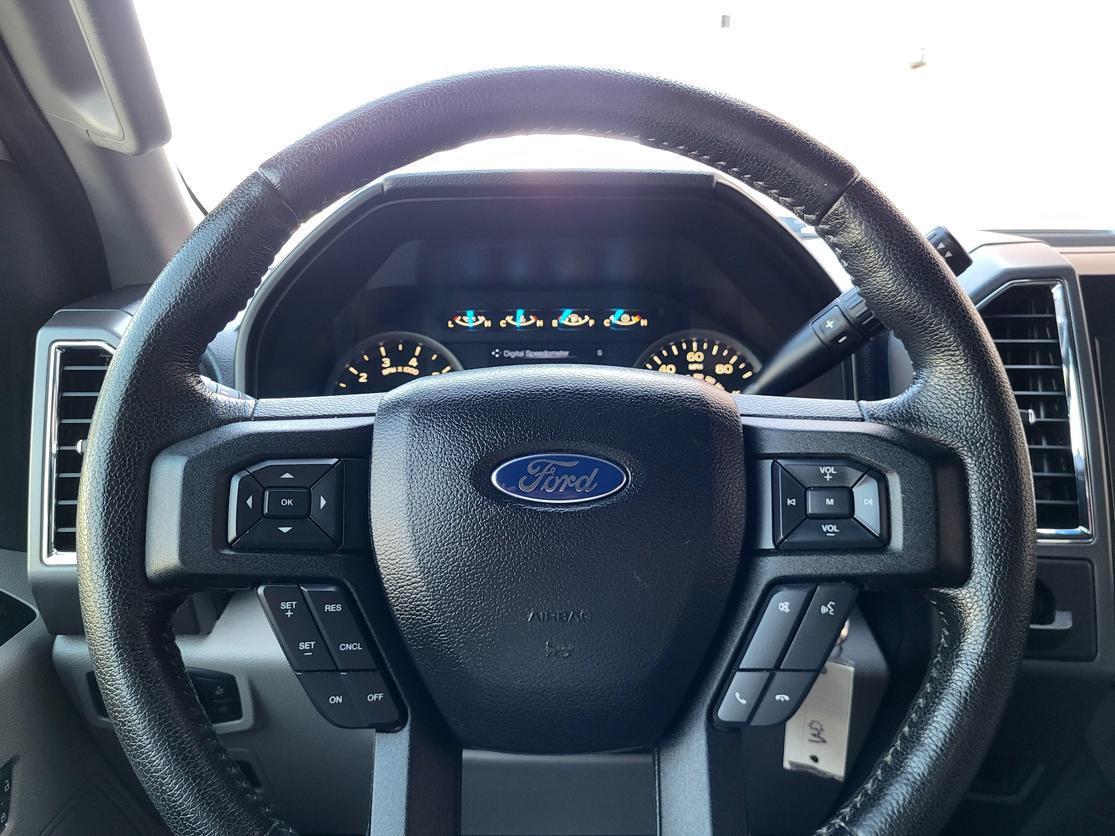 2016 Ford F-150 XLT photo 10